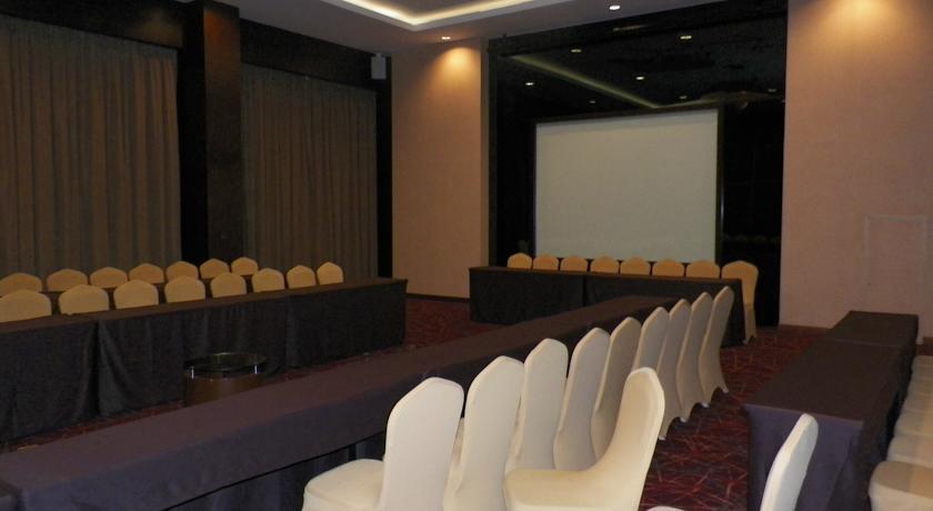 The Luxton Bandung Hotel Exterior foto